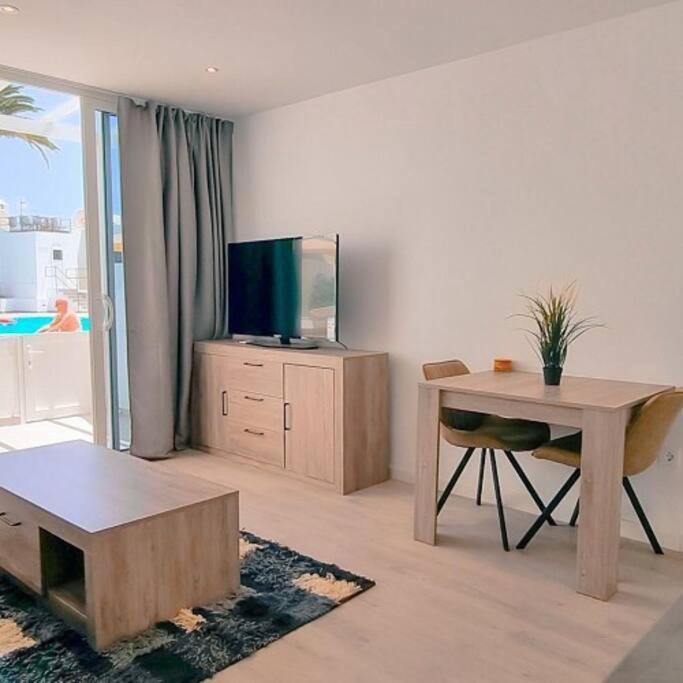 Puerto Del Carmen Airconditioned 2Bed Poolside Apt Puerto del Carmen (Lanzarote) Exterior foto