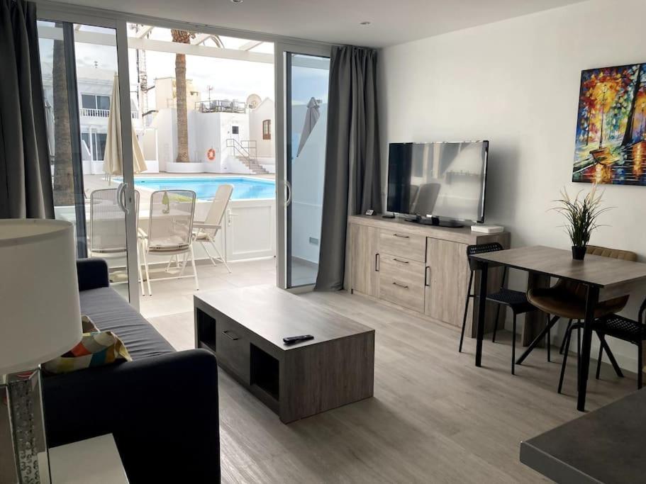 Puerto Del Carmen Airconditioned 2Bed Poolside Apt Puerto del Carmen (Lanzarote) Exterior foto